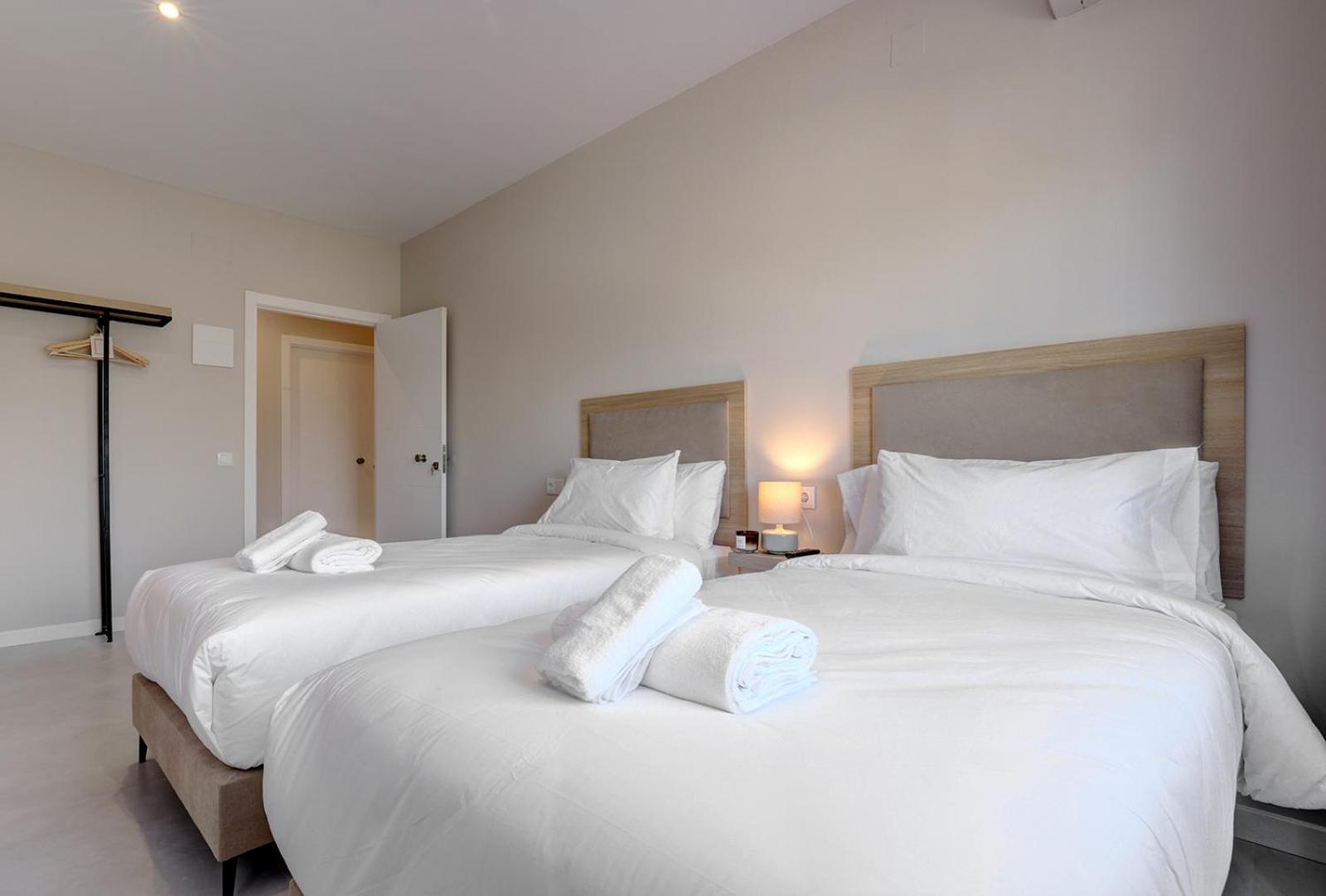 Hostal Puerta Almar เอสเตโปนา ภายนอก รูปภาพ