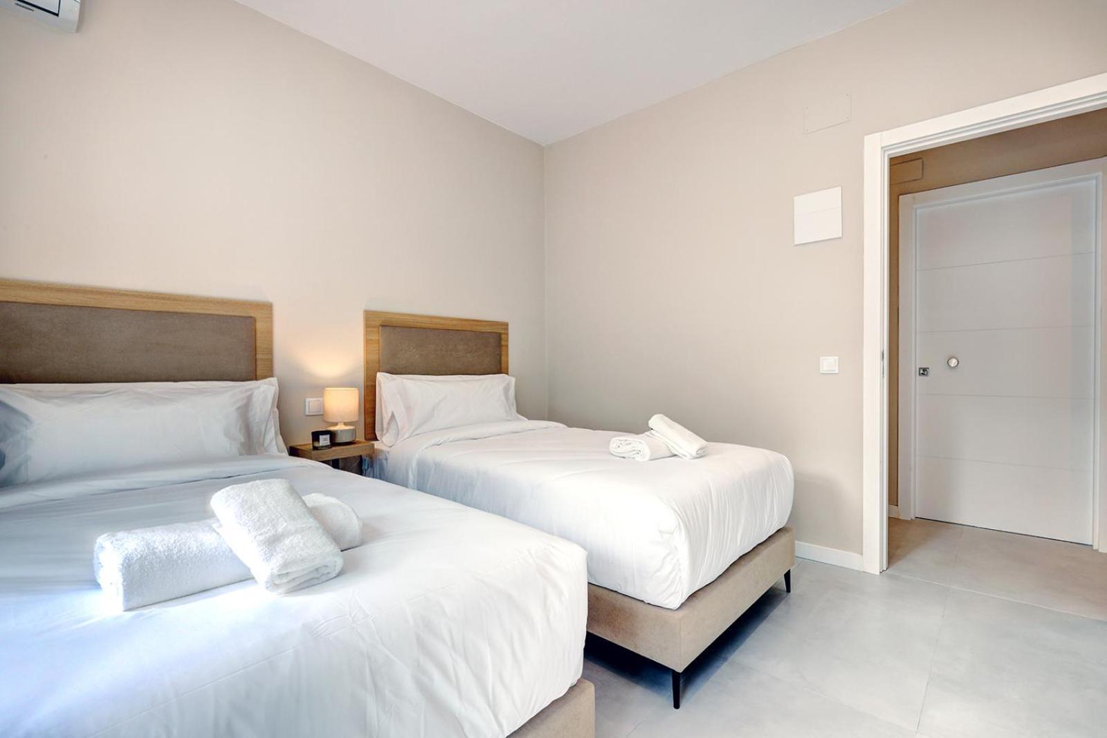 Hostal Puerta Almar เอสเตโปนา ภายนอก รูปภาพ