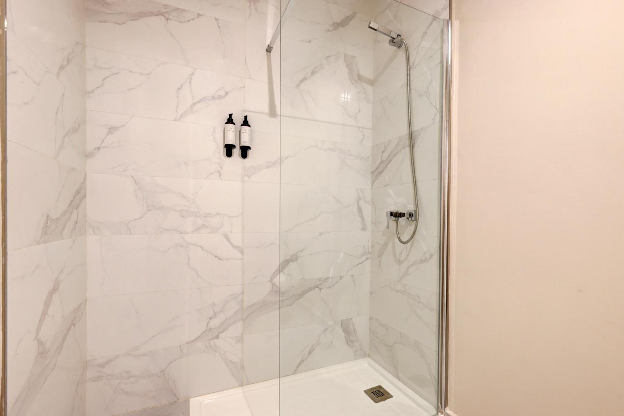 Hostal Puerta Almar เอสเตโปนา ภายนอก รูปภาพ