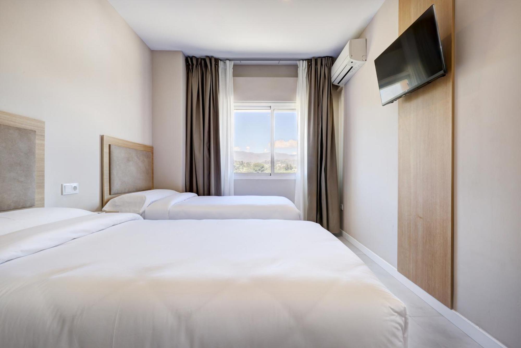 Hostal Puerta Almar เอสเตโปนา ภายนอก รูปภาพ