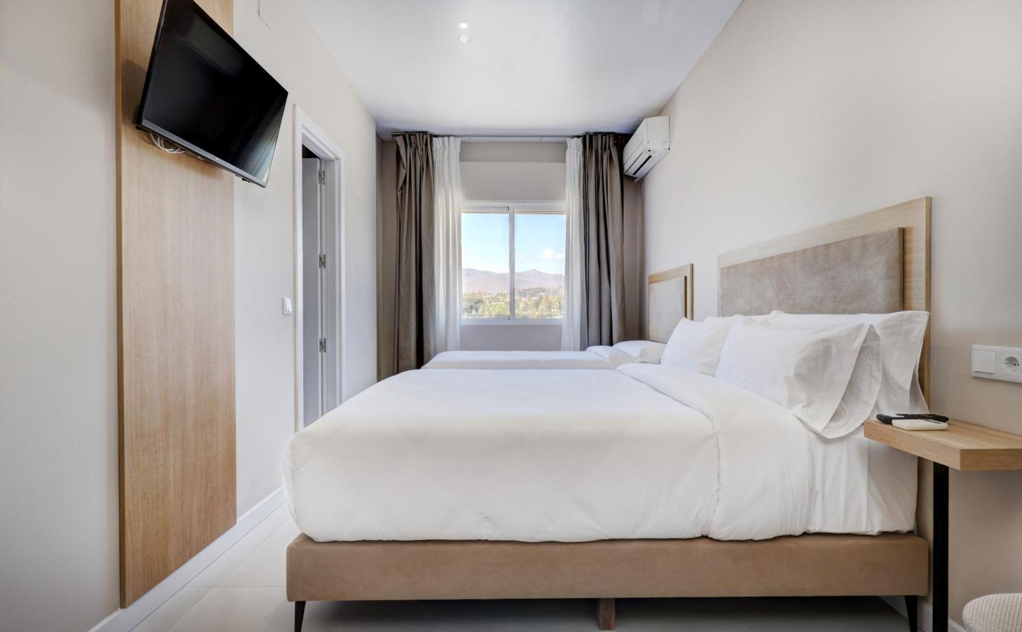 Hostal Puerta Almar เอสเตโปนา ภายนอก รูปภาพ