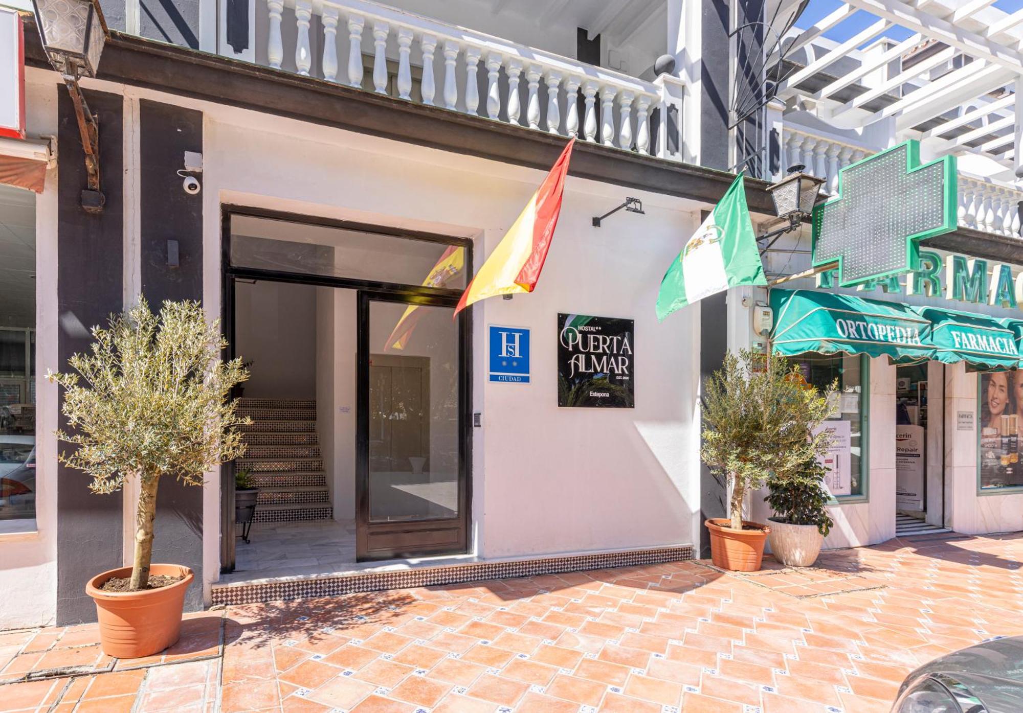 Hostal Puerta Almar เอสเตโปนา ภายนอก รูปภาพ